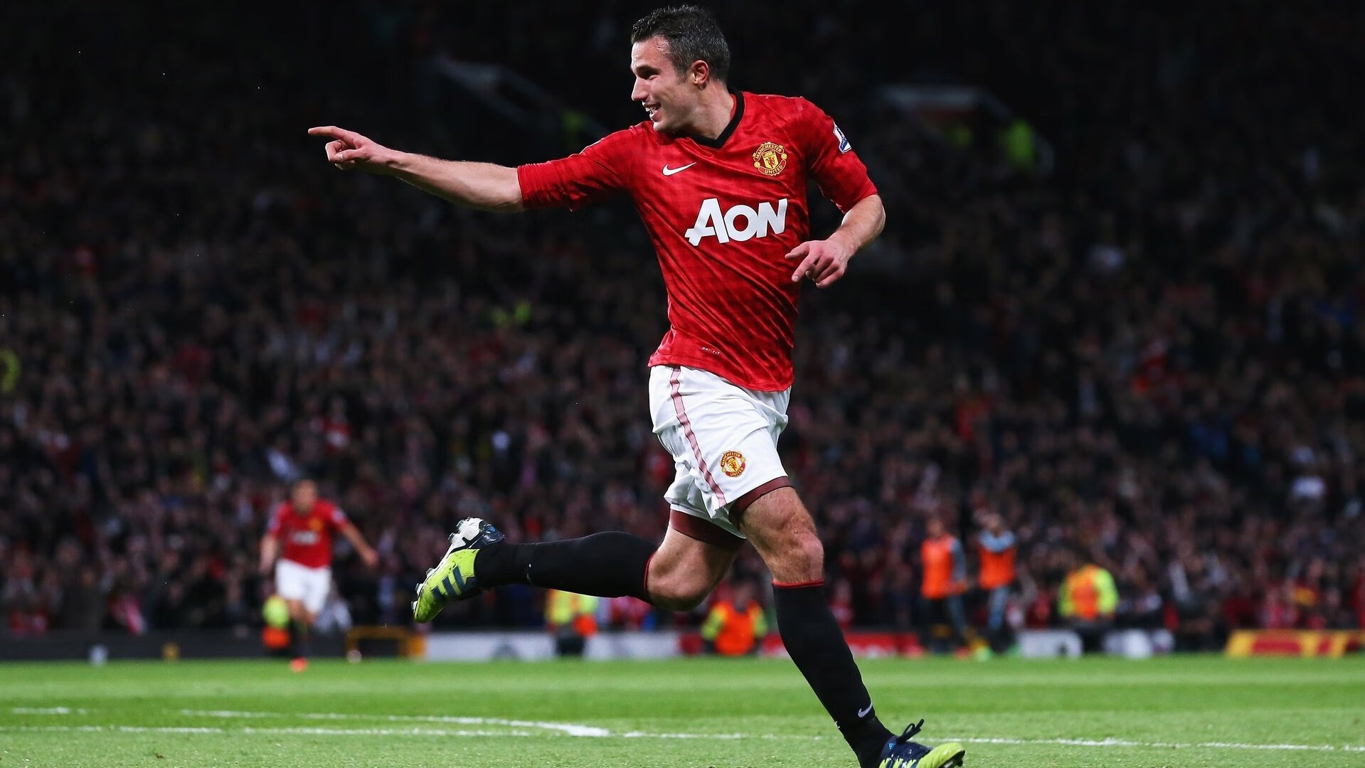 QQ飞车“极速争锋”年度总决赛迎来高潮，qq飞车如何挑战极速之巅